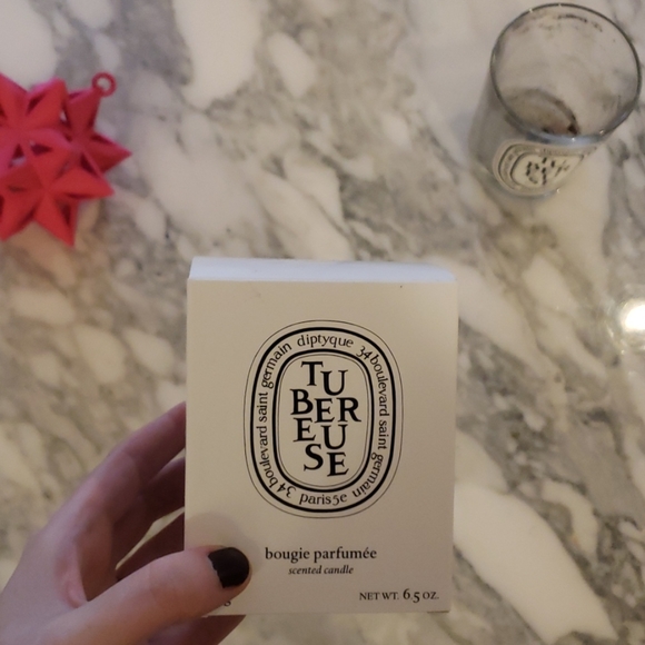 Diptyque Tubereuse 6.8oz candle, empty in box - Picture 4 of 5